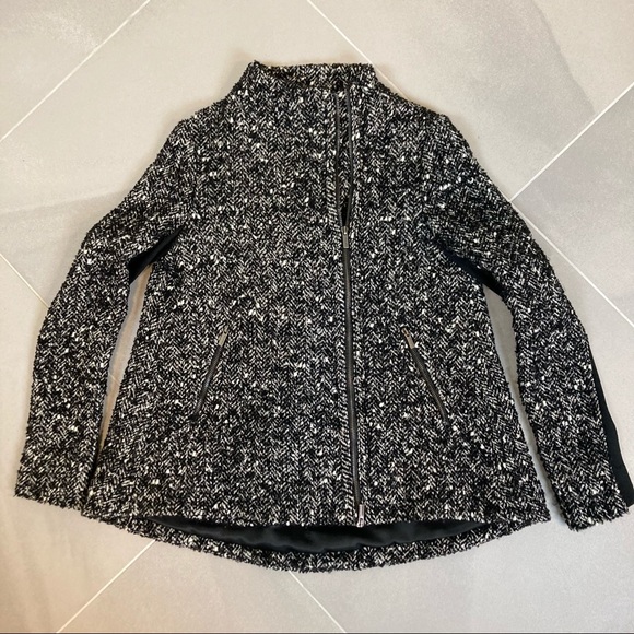 BCBGmaxazria Black Tweed Asymmetric Zip Up Jacket Women’s Size XS - Picture 13 of 14